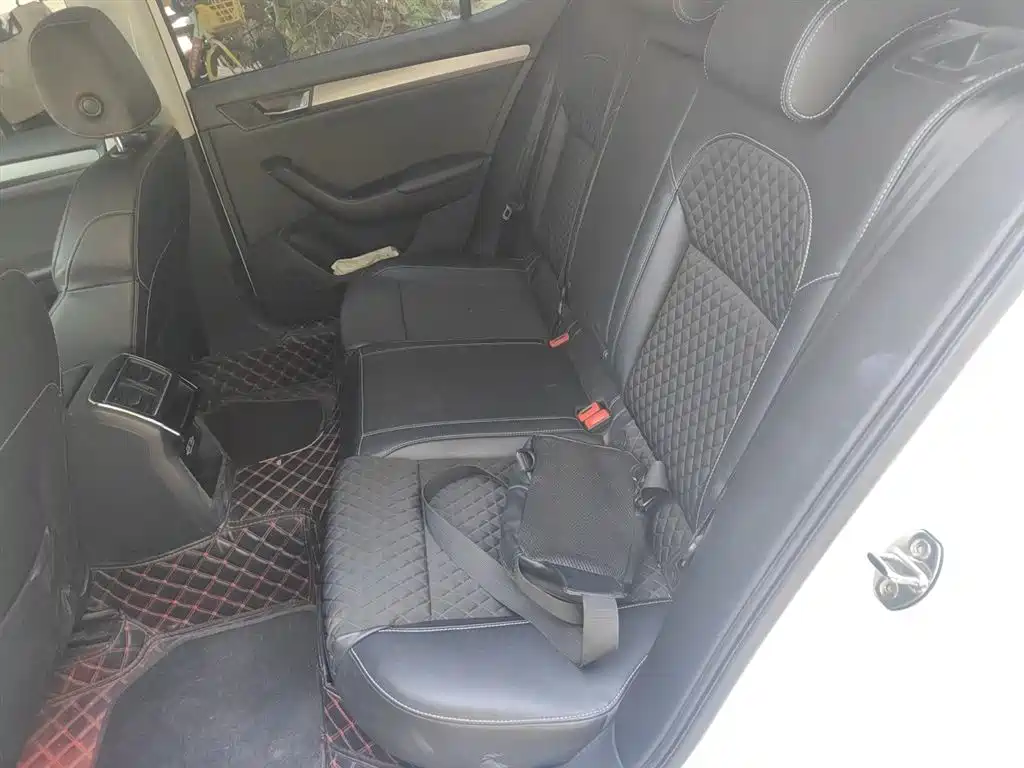Škoda Superb 2018 TSI280 DSG Comfort (China V) фото 14