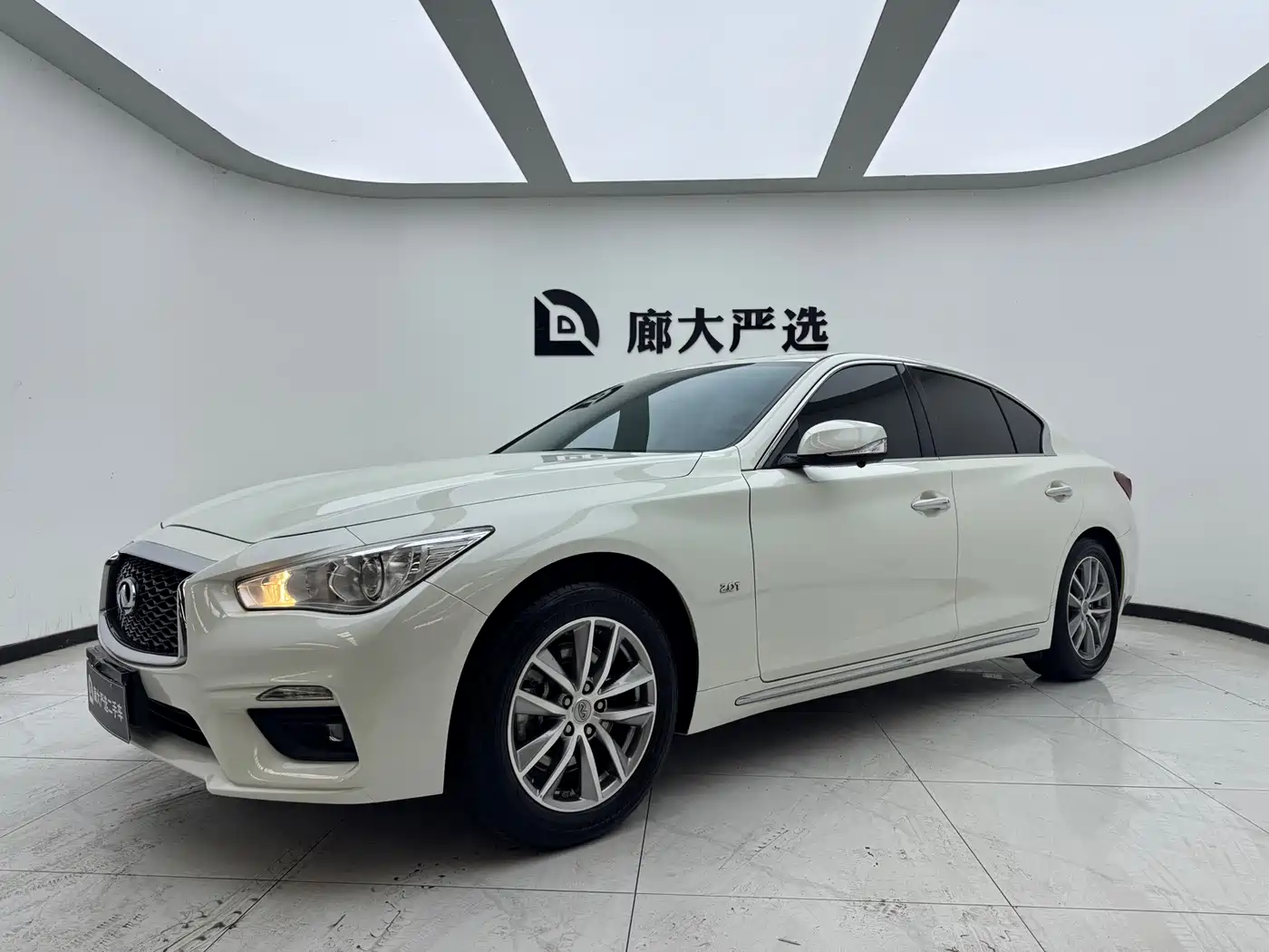 Infiniti Q50L 2022 2.0T Comfort Edition
