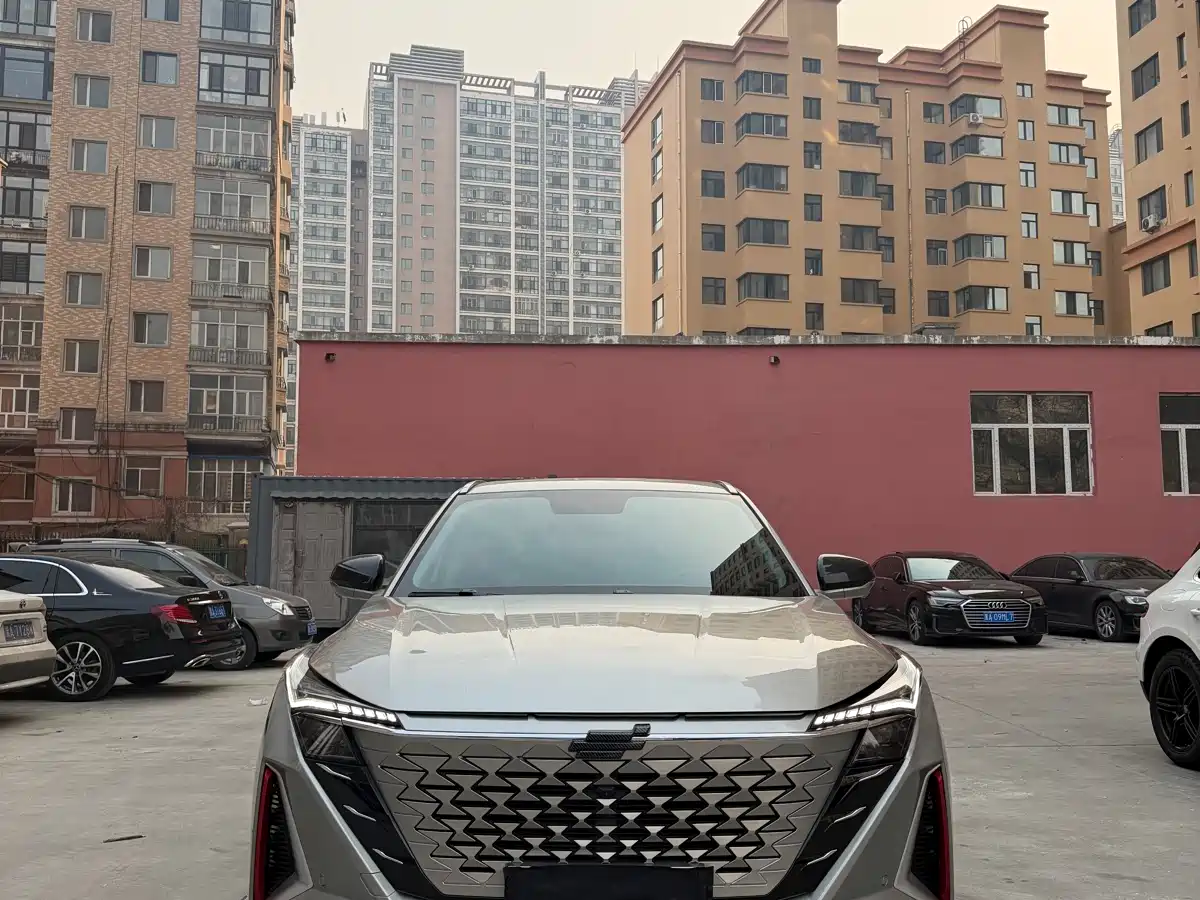 CHANGAN CHANGAN AUCHAN Z6