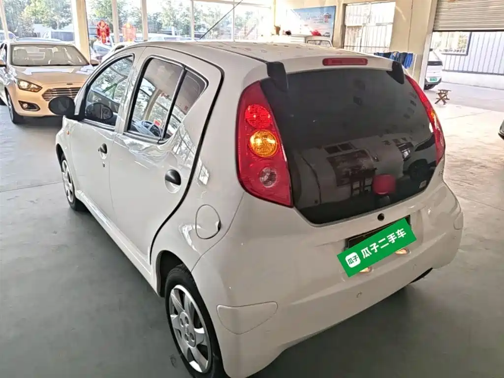 BYD F0 2015 1.0L AMT Xuan Cool Edition фото 5