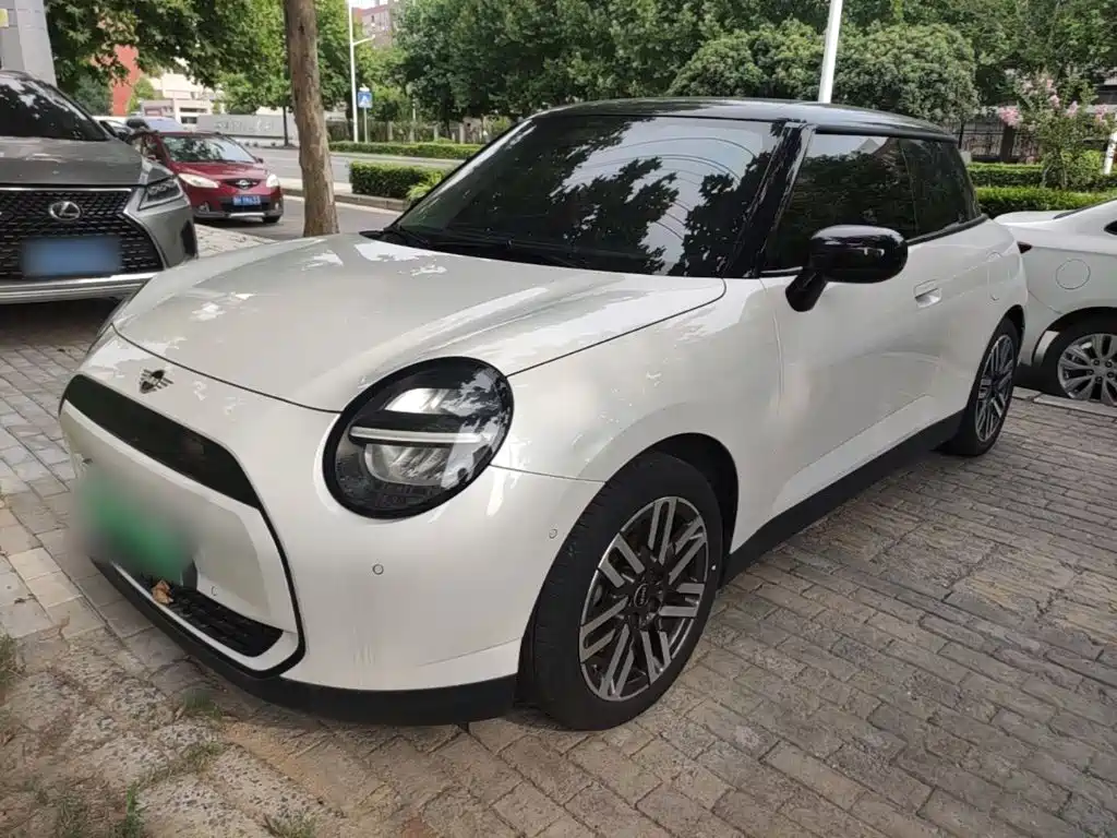 MINI Electric MINI COOPER 2024 2024 456km COOPER E Classic