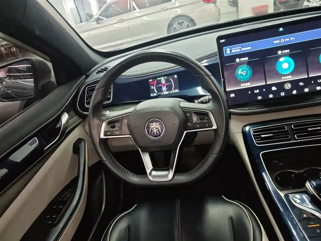 BYD Qin PLUS 2021 DM-i 55KM Flagship фото 7