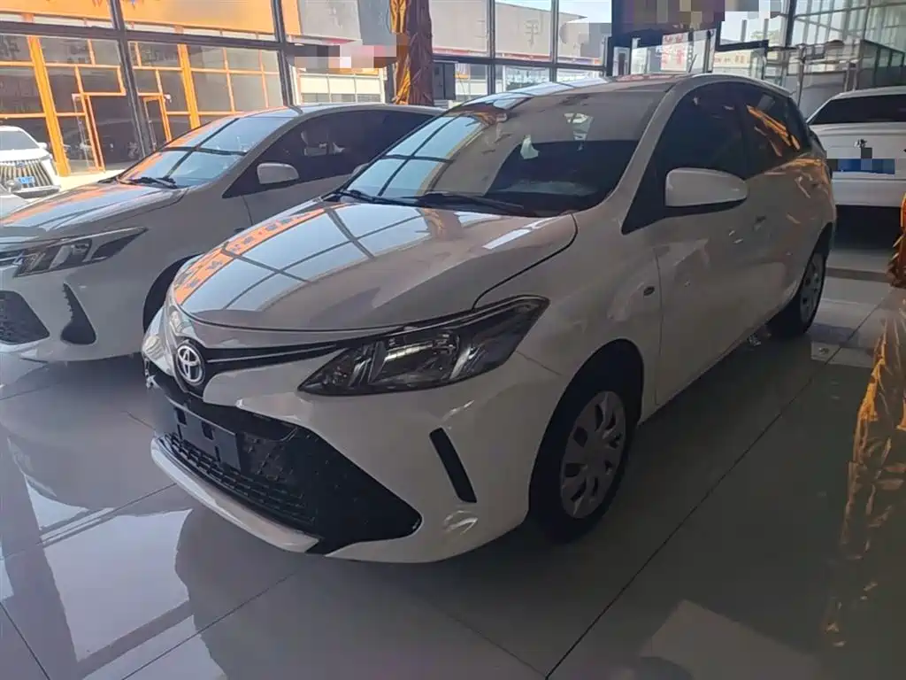 Toyota Vios FS 2017 1.5L CVT Fengchi Edition фото 2