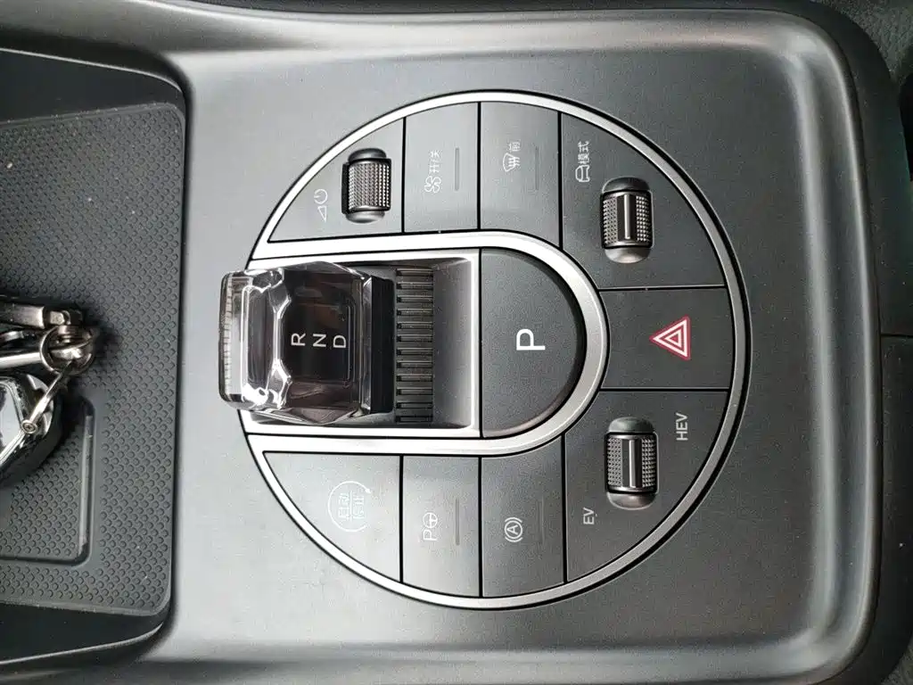 BYD Seal 05 DM-i 2025 DM-i Smart Drive Edition 115KM Honor фото 7