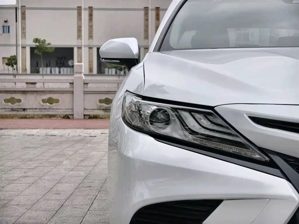 Toyota Camry 2018 2.5S Trend Edition фото 4