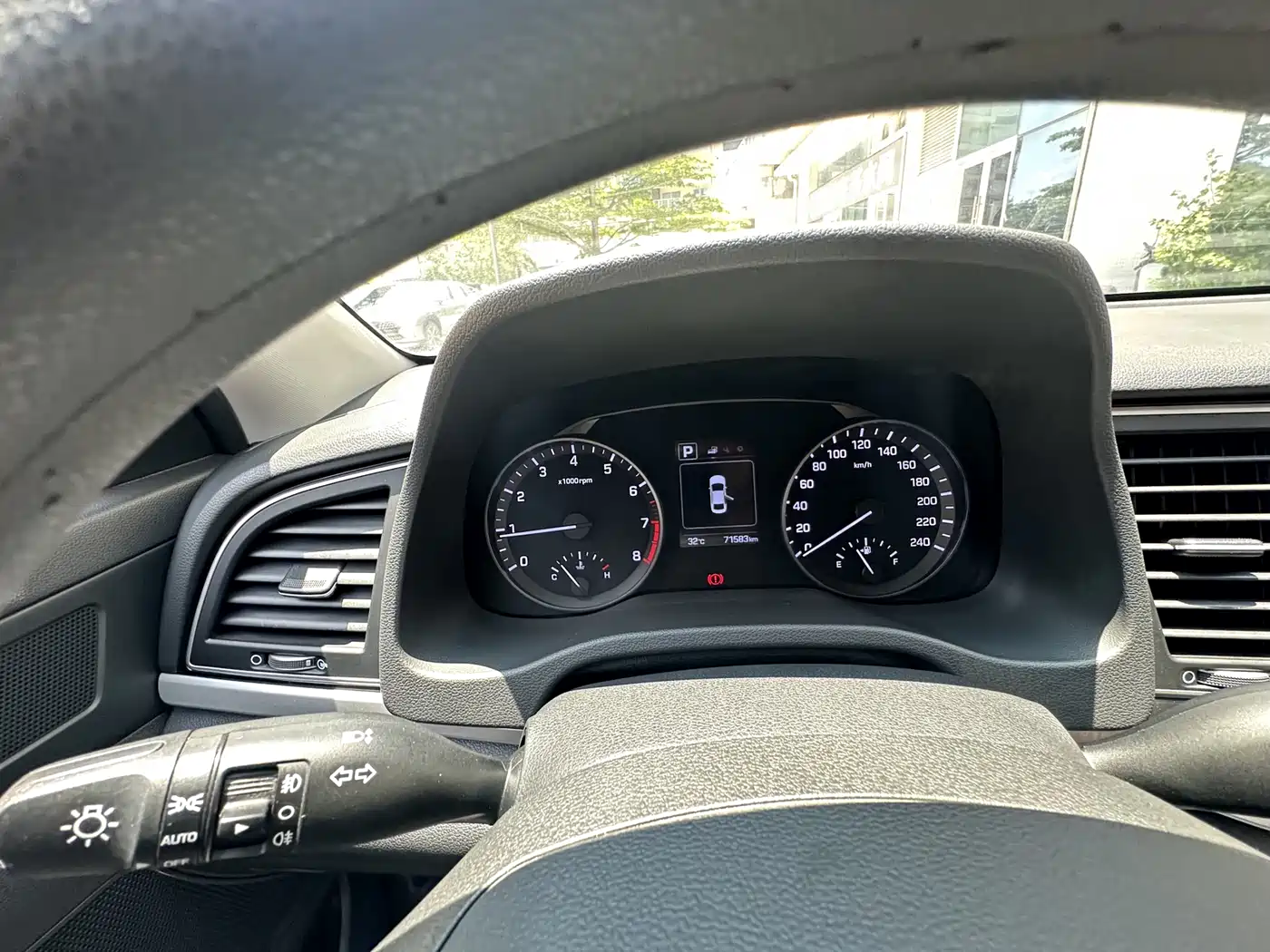 Hyundai Elantra 2016 Model 1.6L Automatic Smart Elite фото 26
