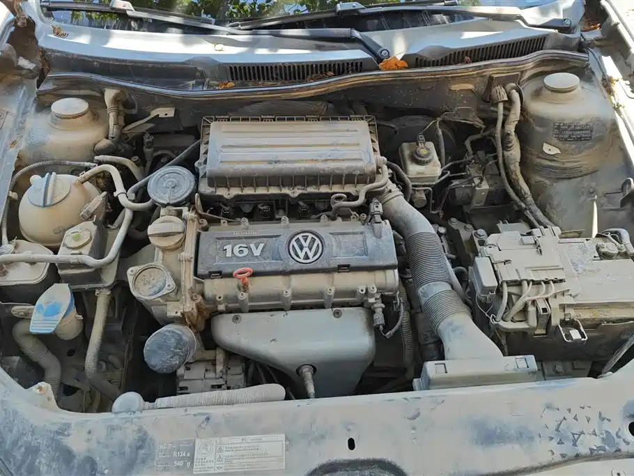 Volkswagen Bora 2011 1.6L Automatic Fashion фото 10