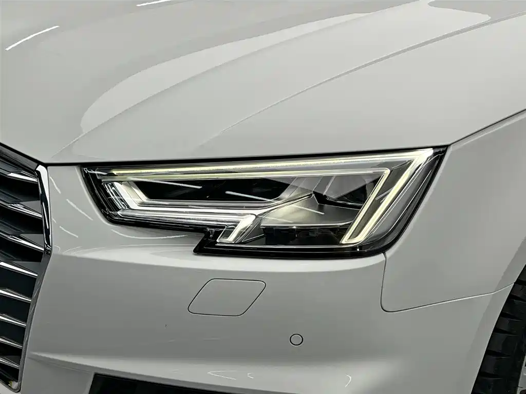 Audi A4L 2018 30th Anniversary 40 TFSI Fashion фото 9