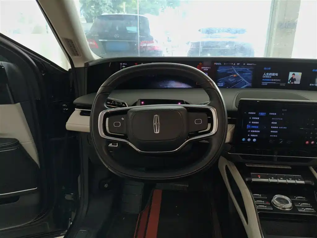 LINCOLN NAVIGATOR