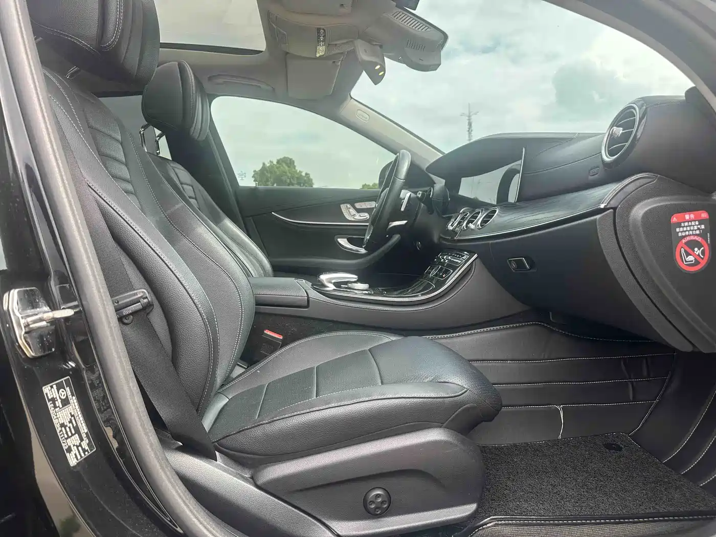 Mercedes-Benz E-Class 2016 E 300 L Sport Luxury фото 14