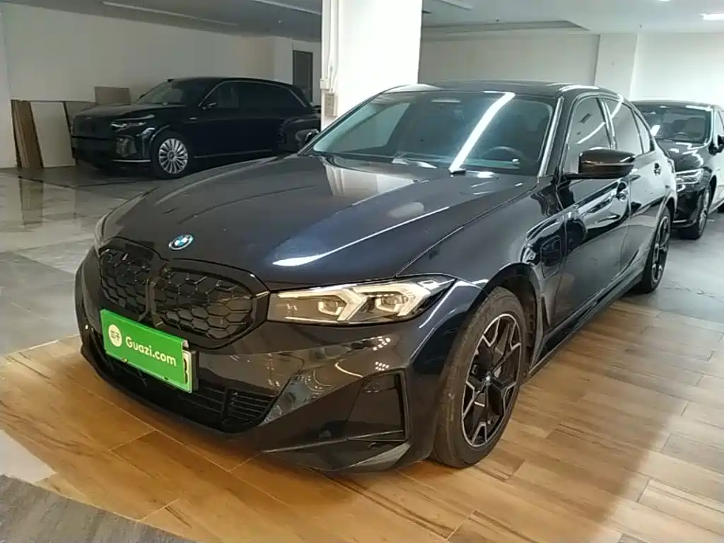 Фото 1 - BMW i3