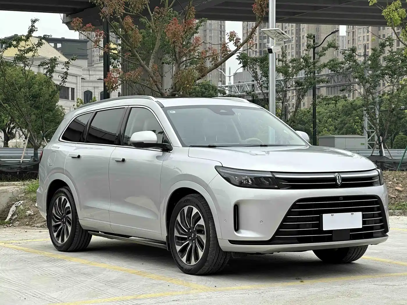 AITO Wenjie AITO M7 2024 1.5T RWD Plus 5-Seater фото 24