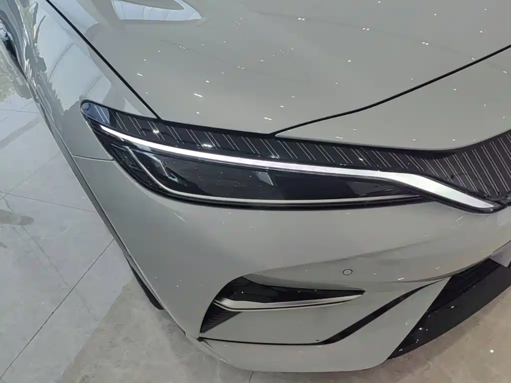 BYD Song L EV 2024 2025 662km Excellence Smart Driving Model