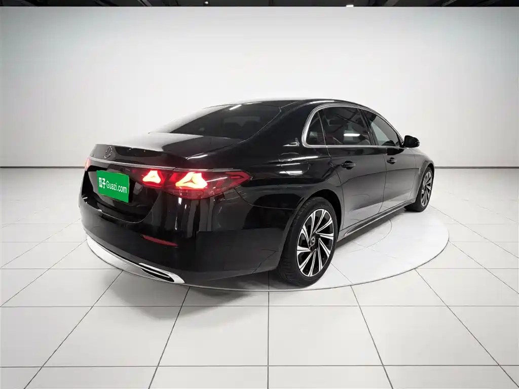 Mercedes-Benz E-Class 2024 Model E 300 L Luxury фото 5