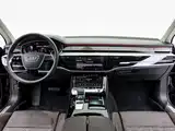 Фото 16 - Audi A8