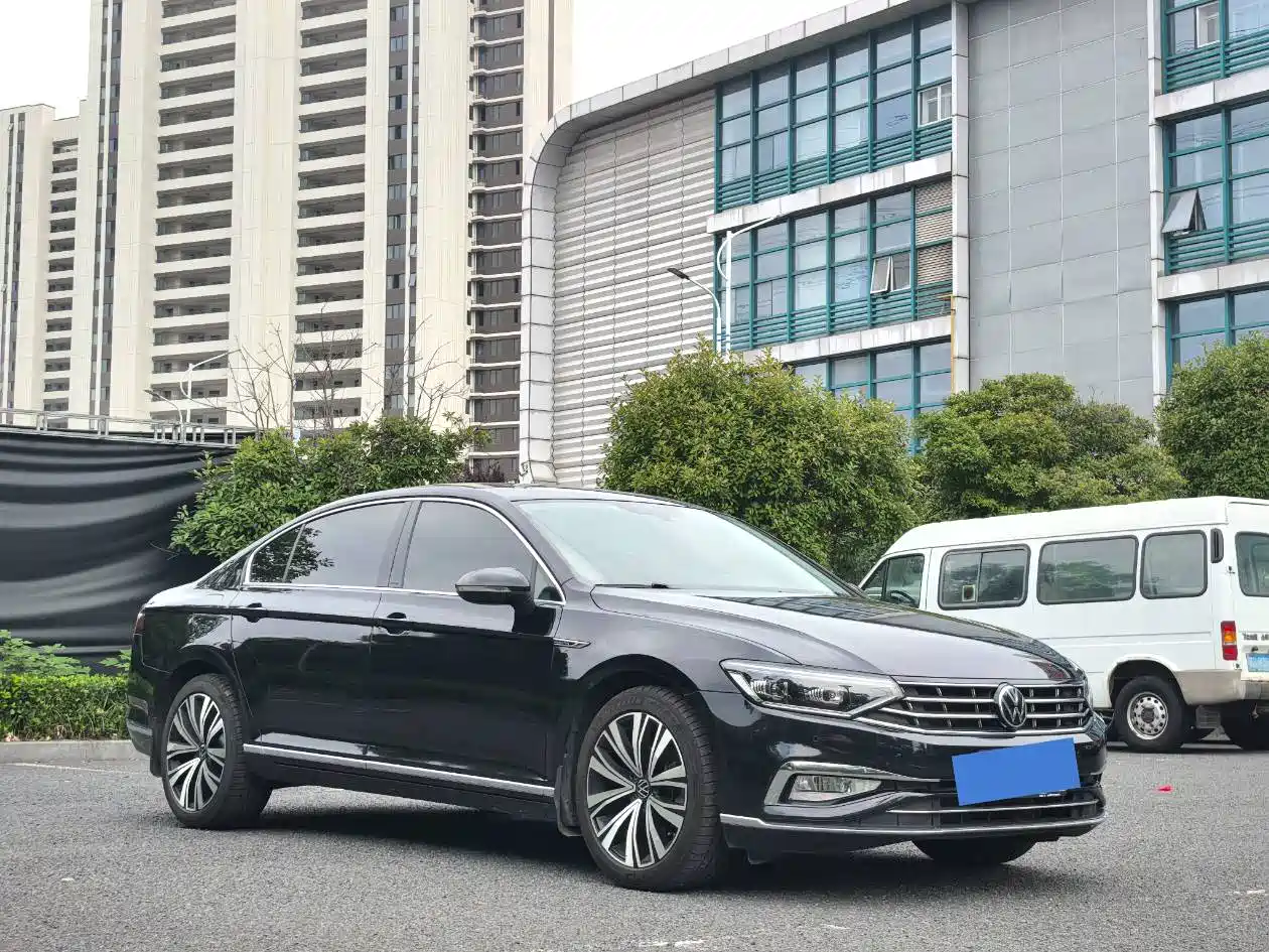 Volkswagen Magotan 2020 330TSI DSG Leading фото 7
