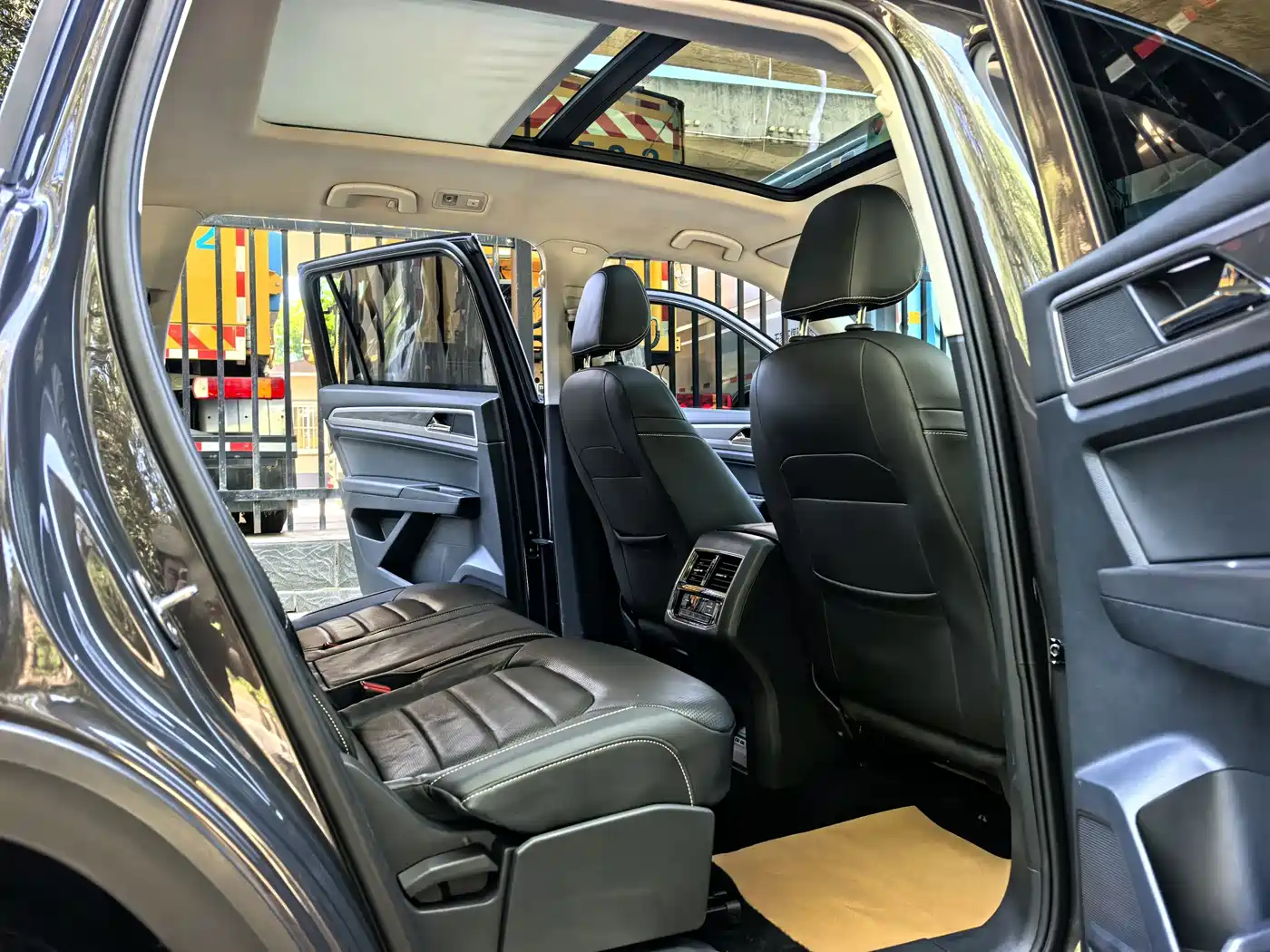 Volkswagen Teramont 2019 380TSI 4WD Luxury China V фото 12