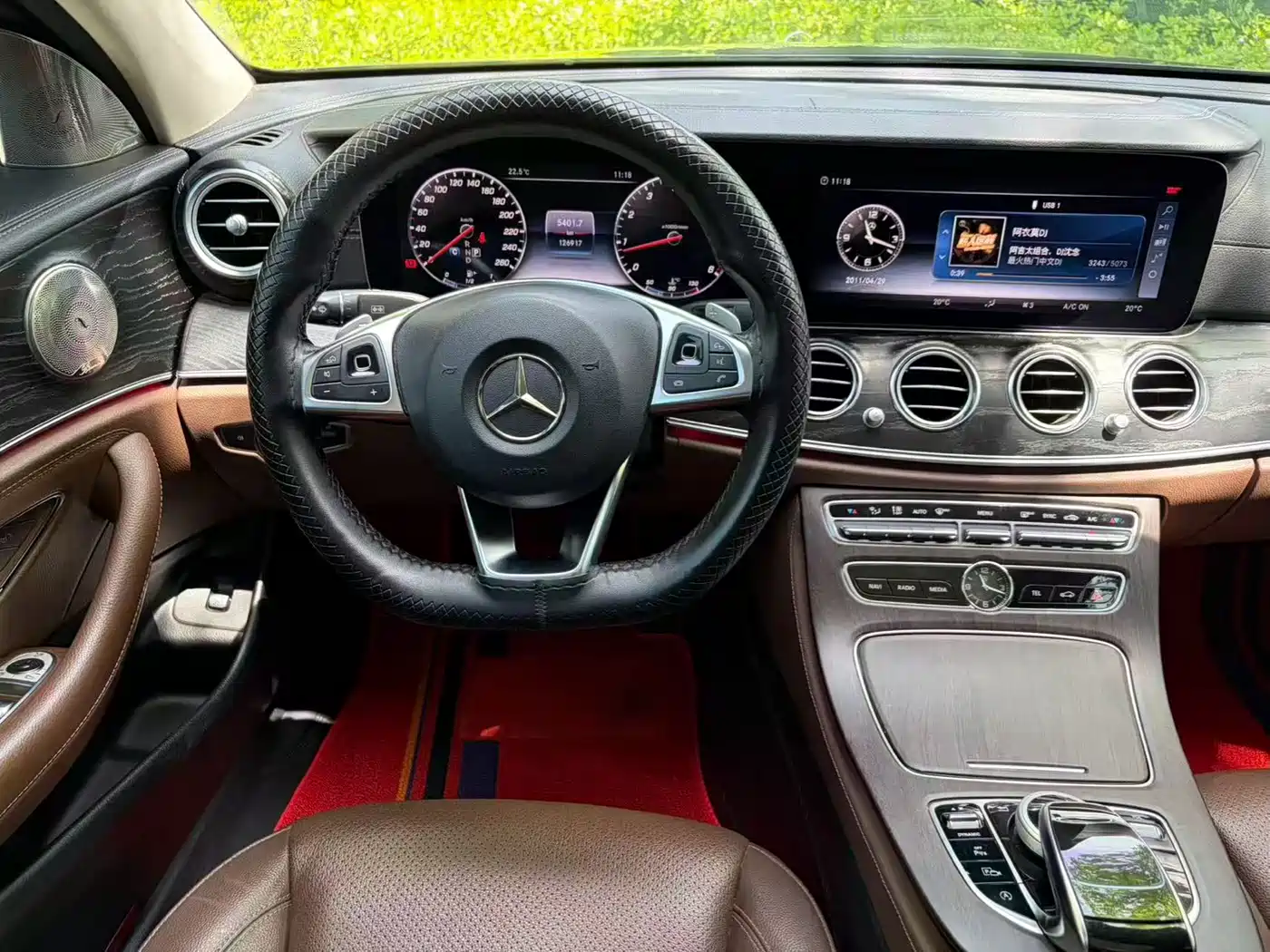 Mercedes-Benz E-Class 2017 E 300 L Sport Fashion фото 6