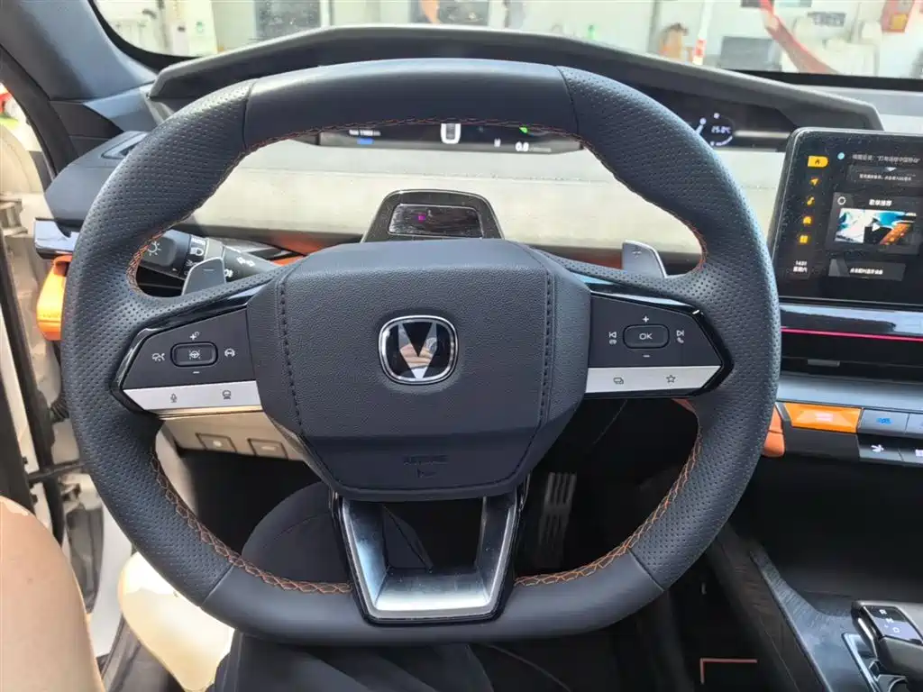 CHANGAN UNI-V