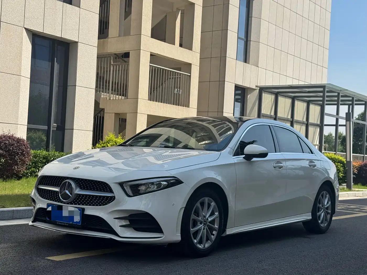 Mercedes-Benz A-Class 2019 A 200 L Sport Sedan