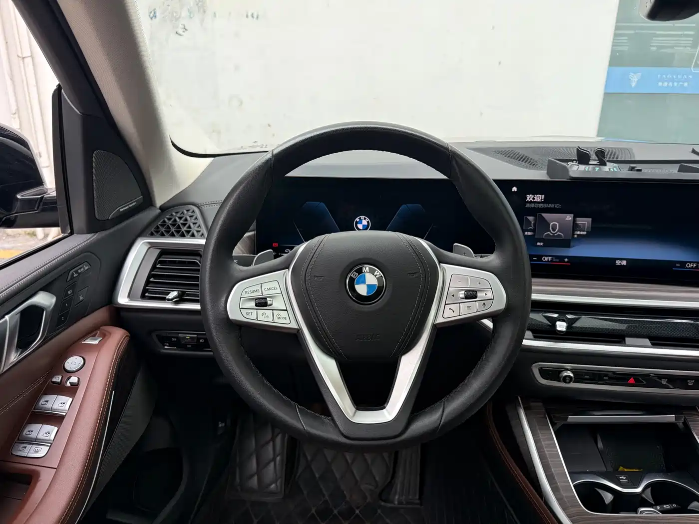 BMW X7 2023 xDrive40i Leading Luxury Package фото 15