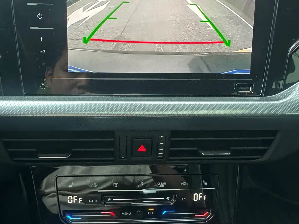 Volkswagen Passat 2023 Facelift 280TSI Starlight Elite Edition фото 14