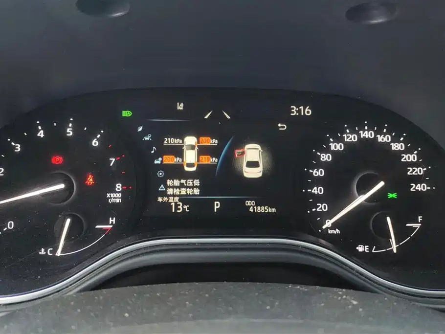 Toyota Avalon 2022 2.0L Luxury Edition фото 14