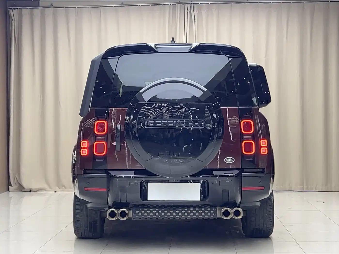 Land Rover Defender 2023 Model Year 130 3.0T P400 HSE фото 19