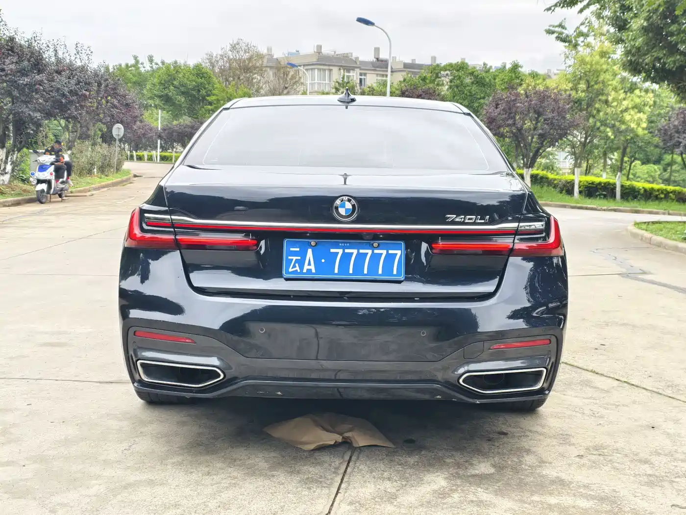 BMW 7 Series 2021 Model 740Li Leading M Sport Package фото 8