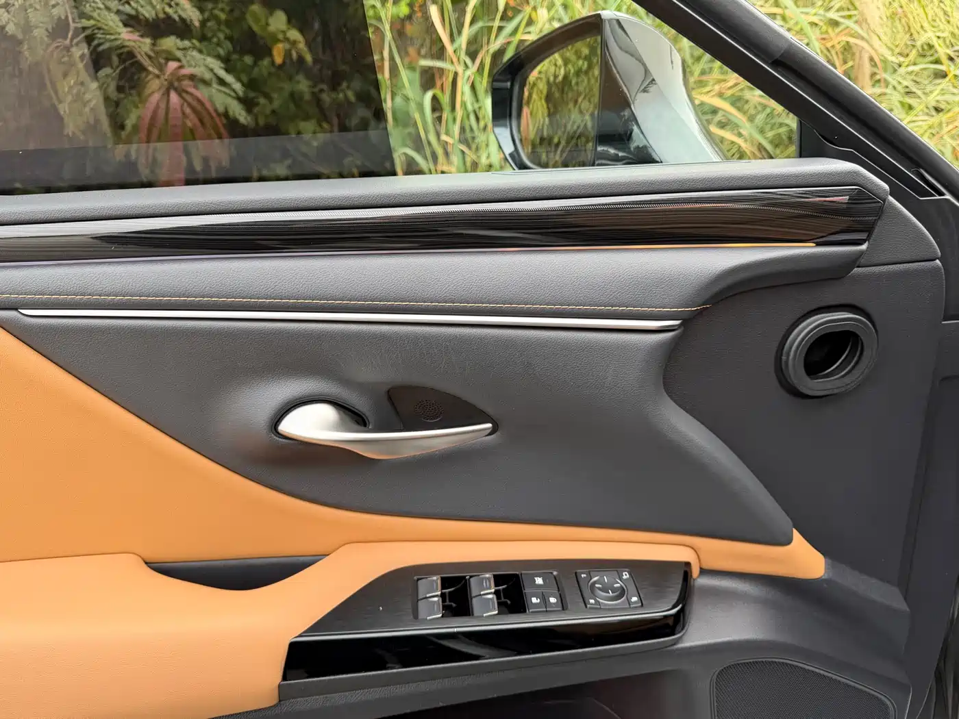 Lexus ES 2021 200 Excellence Edition фото 13