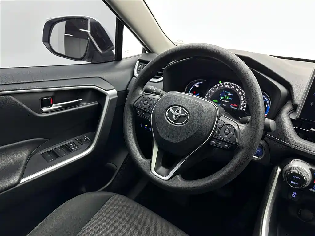 Toyota RAV4 Rongfang 2022 Hybrid 2.5L E-CVT 2WD Elite Edition фото 9