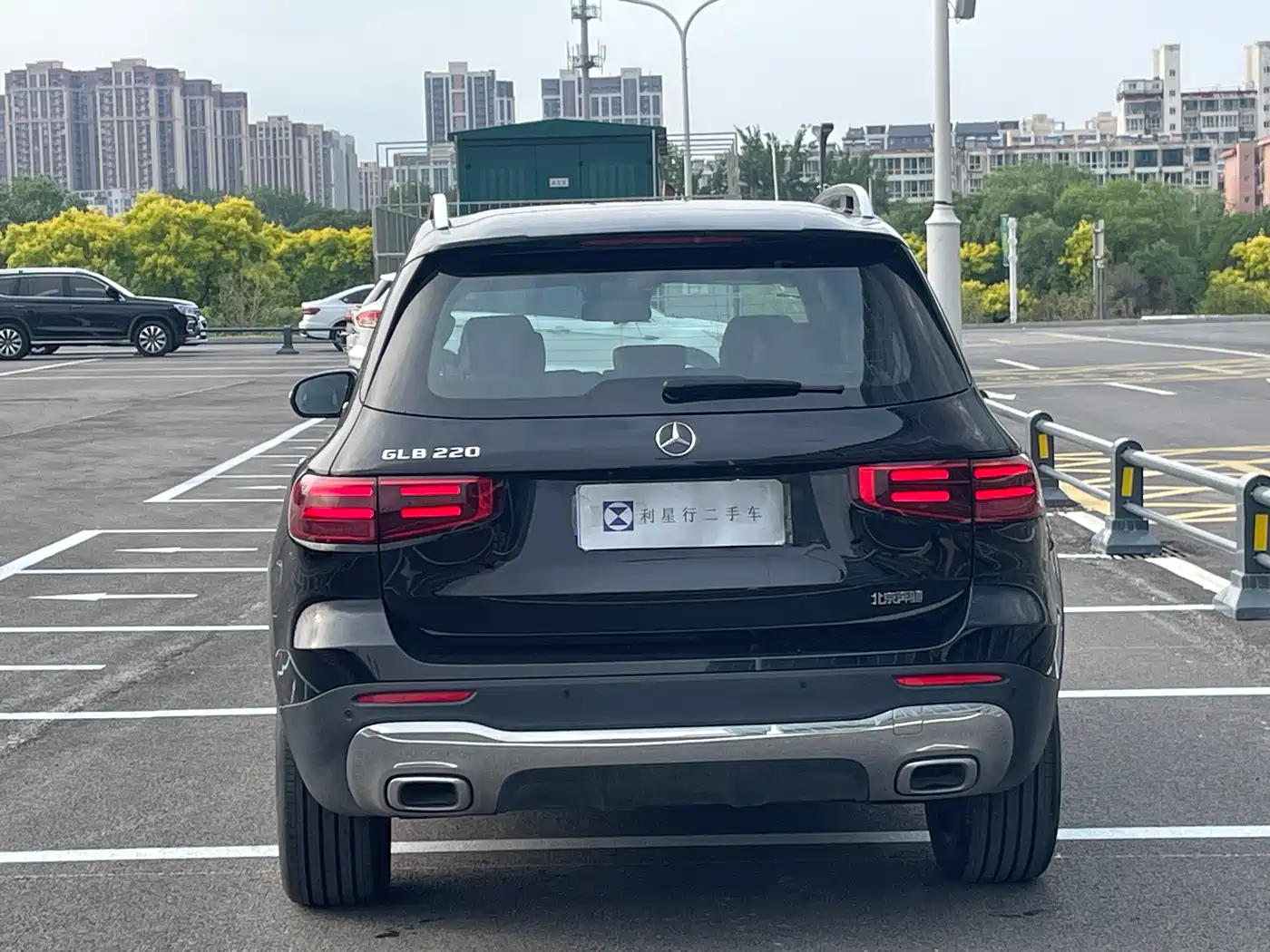 Mercedes-Benz GLB 2025 Model GLB 200 Fashion Edition фото 8