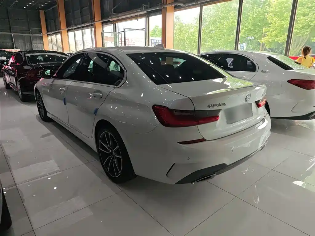 BMW 3 Series 2021 320Li M Sport Package фото 10