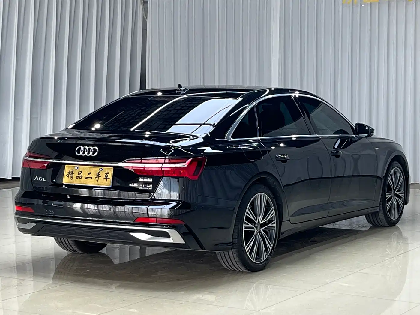 Audi A6L 2024 45 TFSI quattro Exclusive Dynamic фото 6