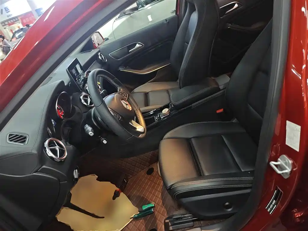 Mercedes-Benz GLA 2017 GLA 200 Fashion фото 15
