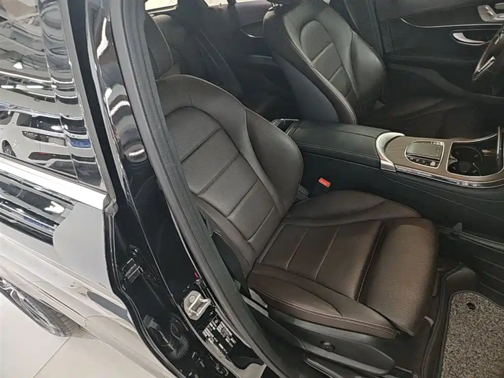 Mercedes-Benz GLC 2022 Facelift II GLC 260 L 4MATIC Luxury фото 20