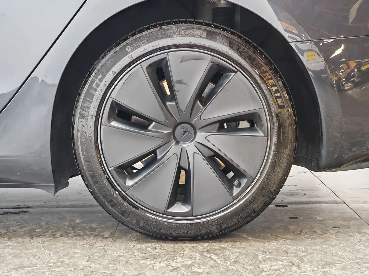 Фото 9 - Tesla Model 3