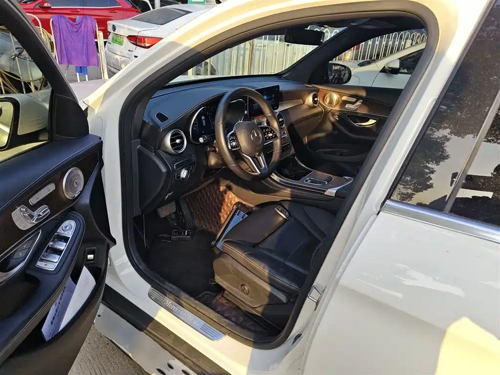 Mercedes-Benz GLC 2020 Facelift GLC 300 L 4MATIC Dynamic фото 13