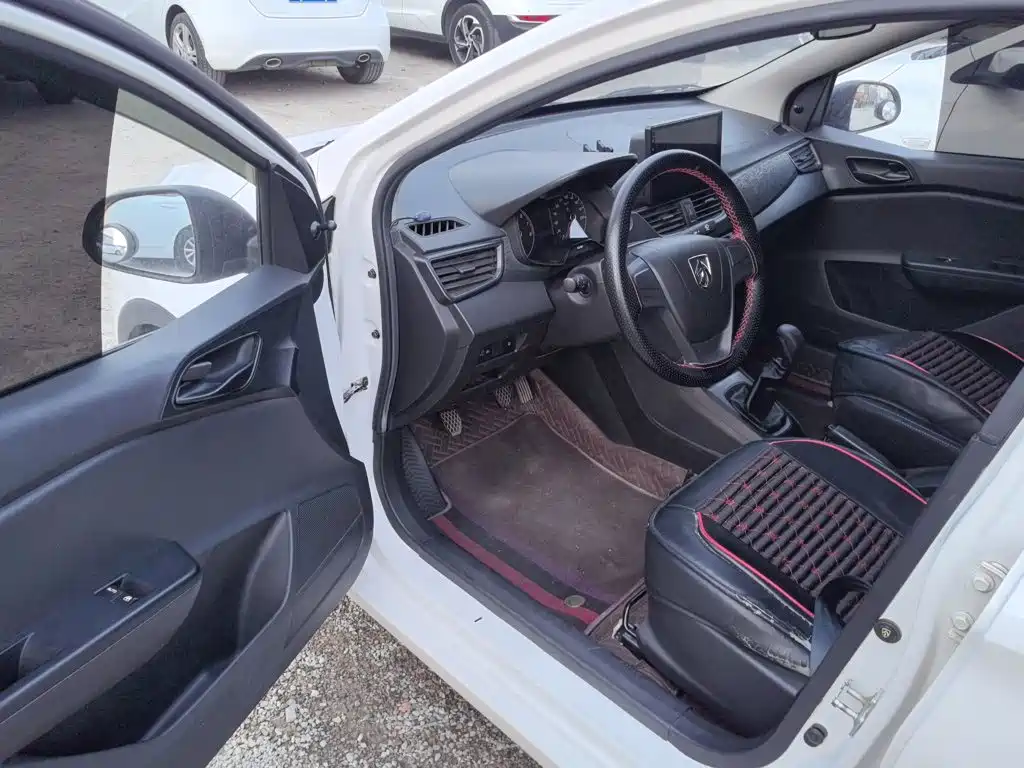 Baojun 310 2021 2020 1.2L Manual Value Edition