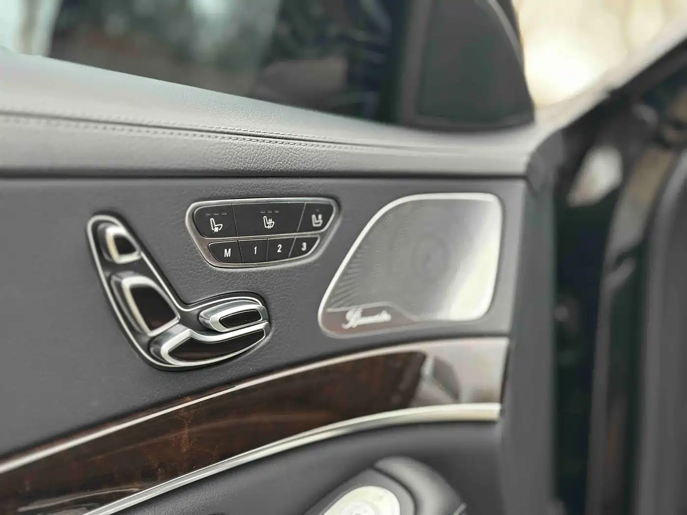 Mercedes-Benz Maybach S-Class 2020 S 450 4MATIC Collector's Edition фото 8