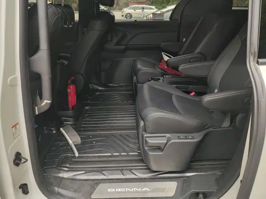 Toyota Sienna 2026 2026 2.5L Hybrid FWD Exclusive Premium Edition