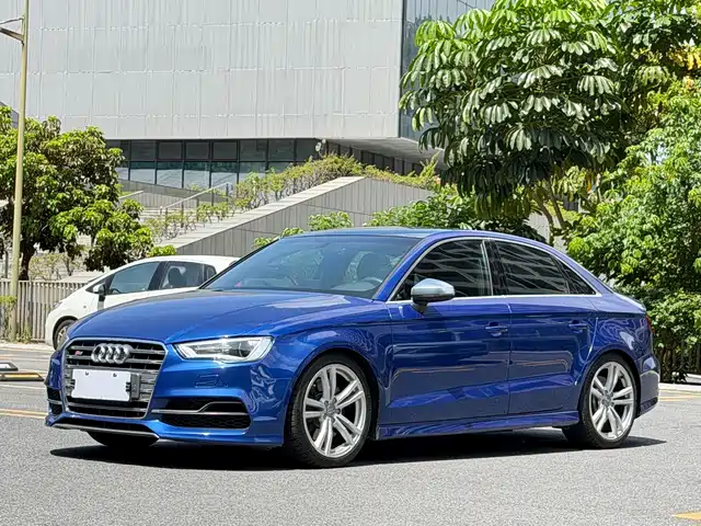 Audi S3 2015 S3 2.0T Limousine — фото 1