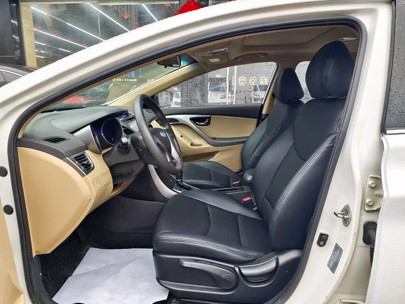 Hyundai Langdong 2012 1.6L Automatic Leading фото 6