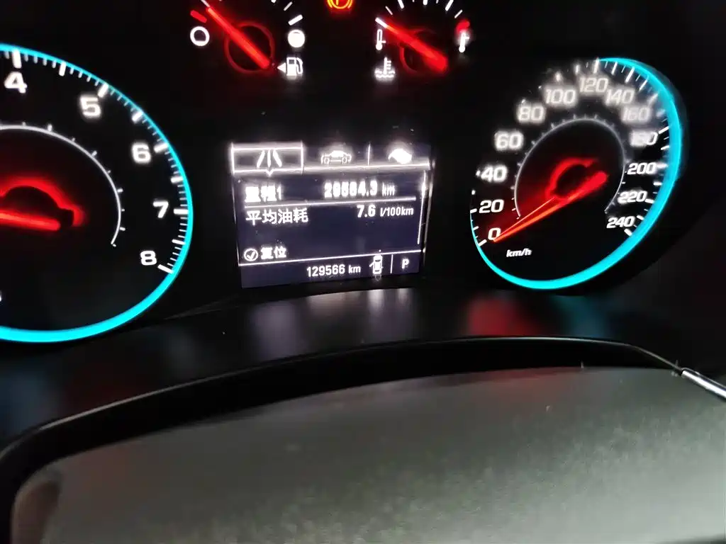 Chevrolet Equinox 2018 535T Automatic Frontier Edition фото 12