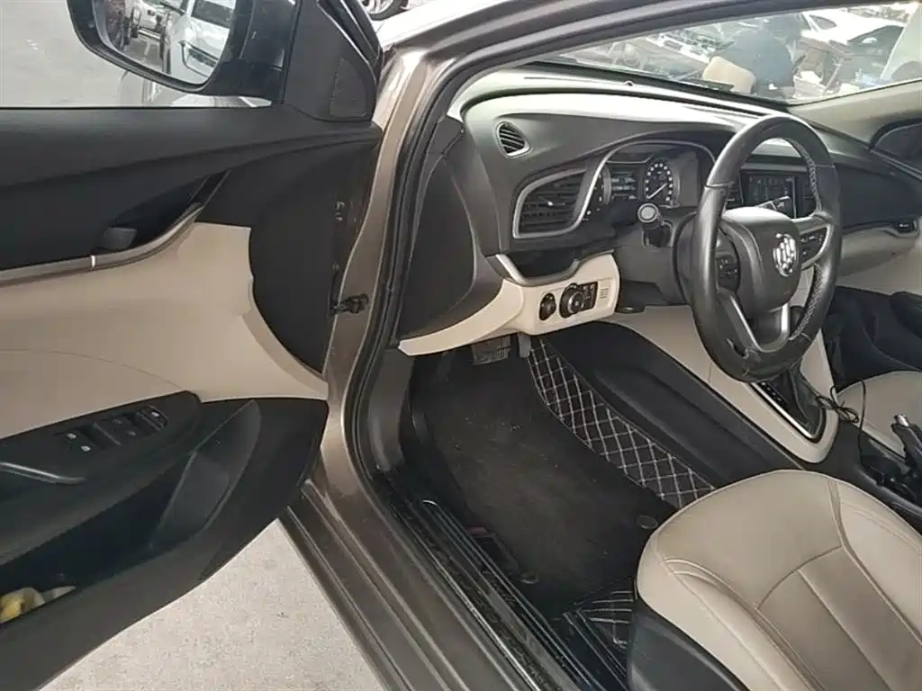 Buick Excelle 2019 15T DCT Connected Elite Type China VI фото 16