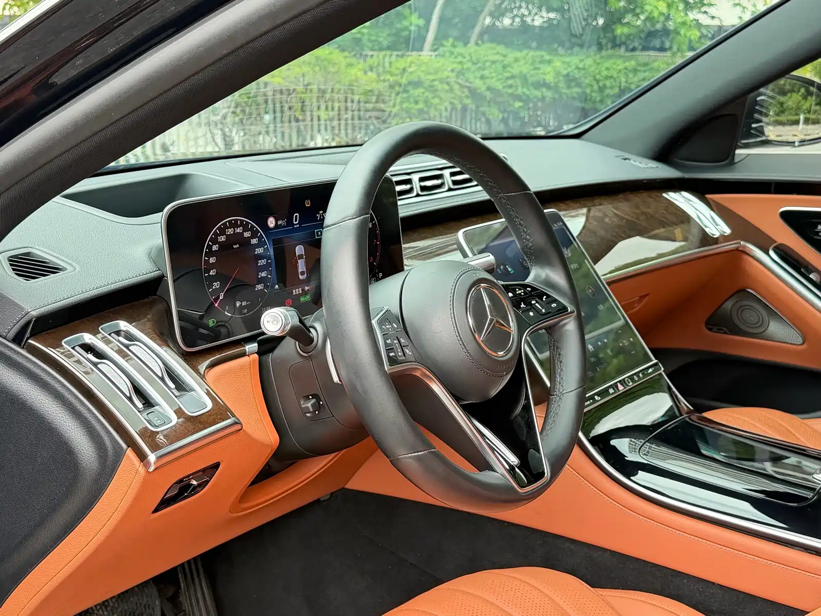 Фото 8 - Mercedes-Benz S-Class