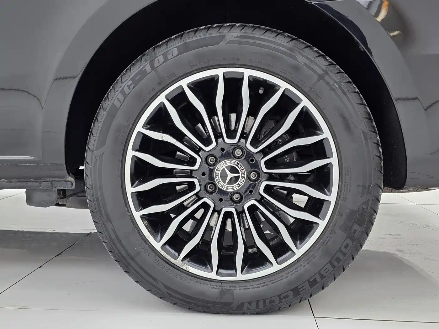 Mercedes-Benz V-Class 2018 V 260 L Premium Long Wheelbase Edition China VI фото 23