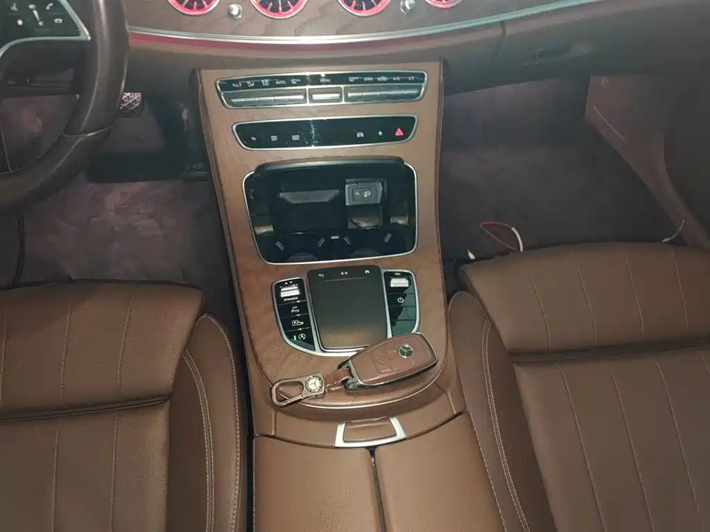 Mercedes-Benz E-Class 2022 Second Facelift E 300 L Fashion фото 14