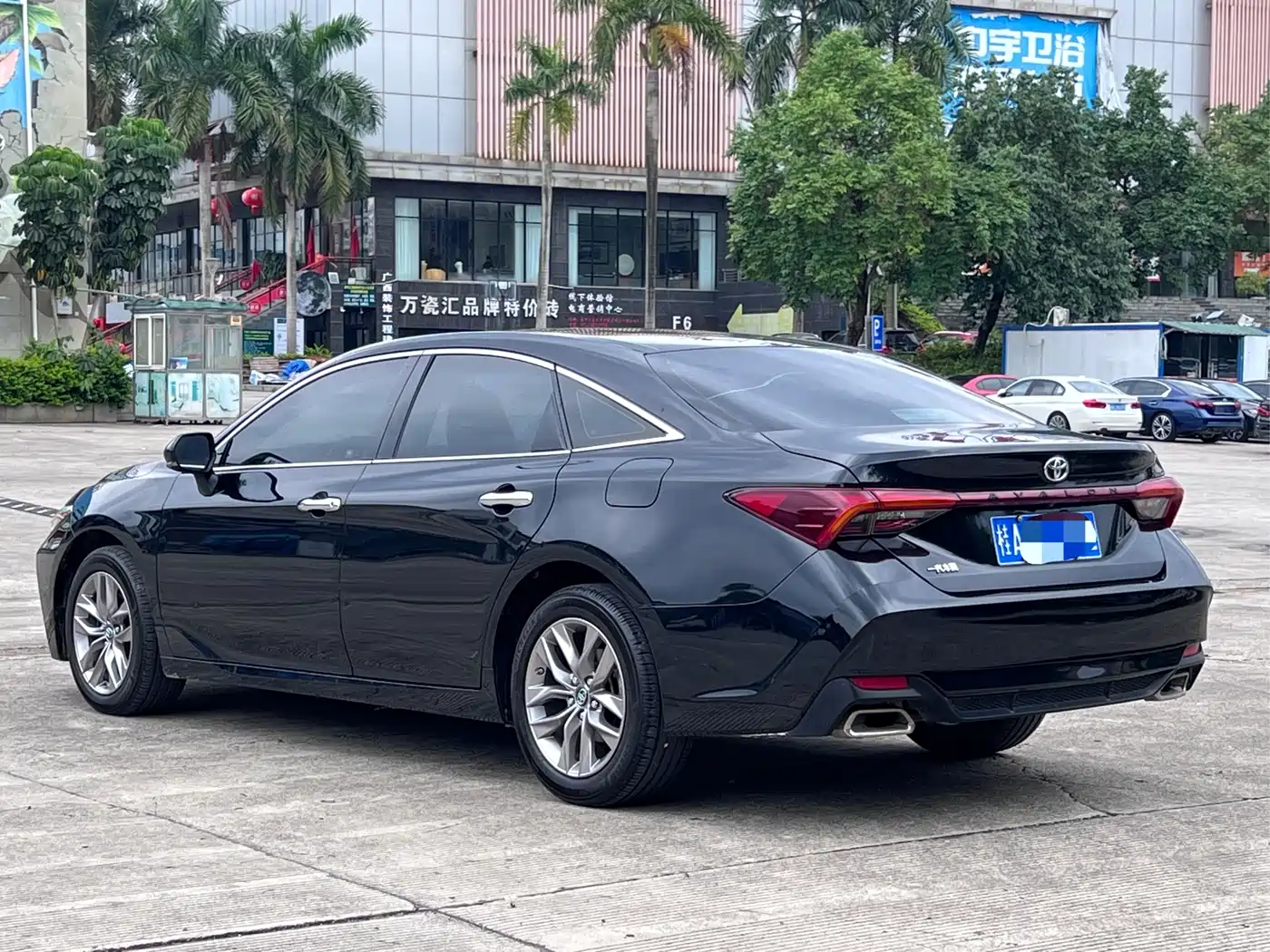 Toyota Avalon 2019 2.0L Luxury Edition (China VI) фото 3