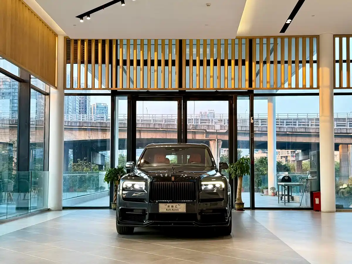 Rolls-Royce Cullinan 2019 2018 4-Seater Version